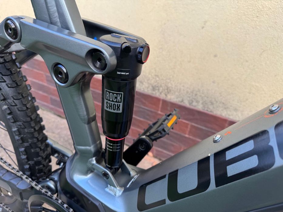 Bicicleta Cube Stereo Pro Hybrid bosch smart 750