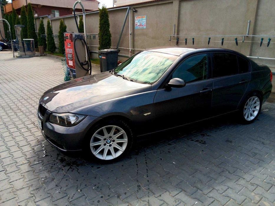 Vând BMW seria 3 E90
