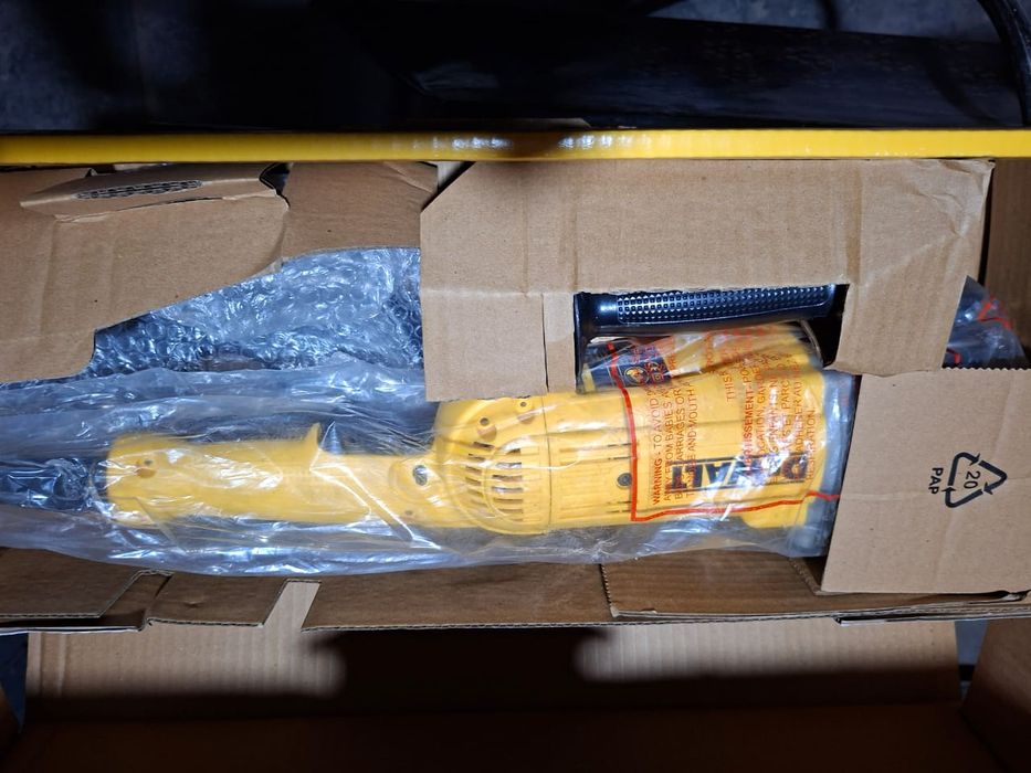 Шлифованный машинка