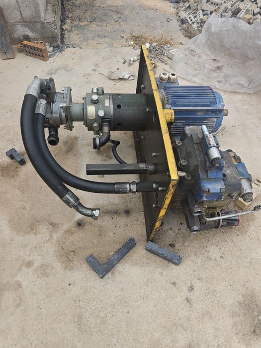 ПРЕСС ФОРМЫ И СТАНКИ ПОД КЛЮЧ    
Изготавливаем любой сложност