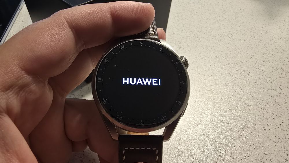 Huawei watch 3 pro в добро състояние