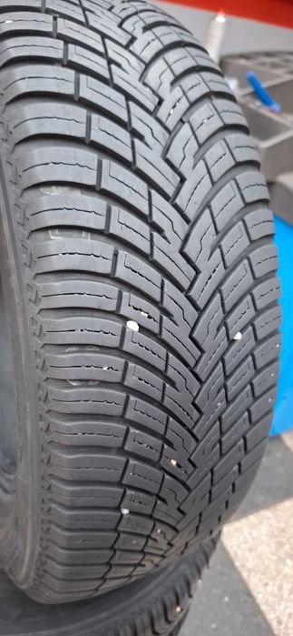4бр. 195/65/15 Pirelli AllSeason 6mm грайфер, дот 23г. Безплатен монтаж