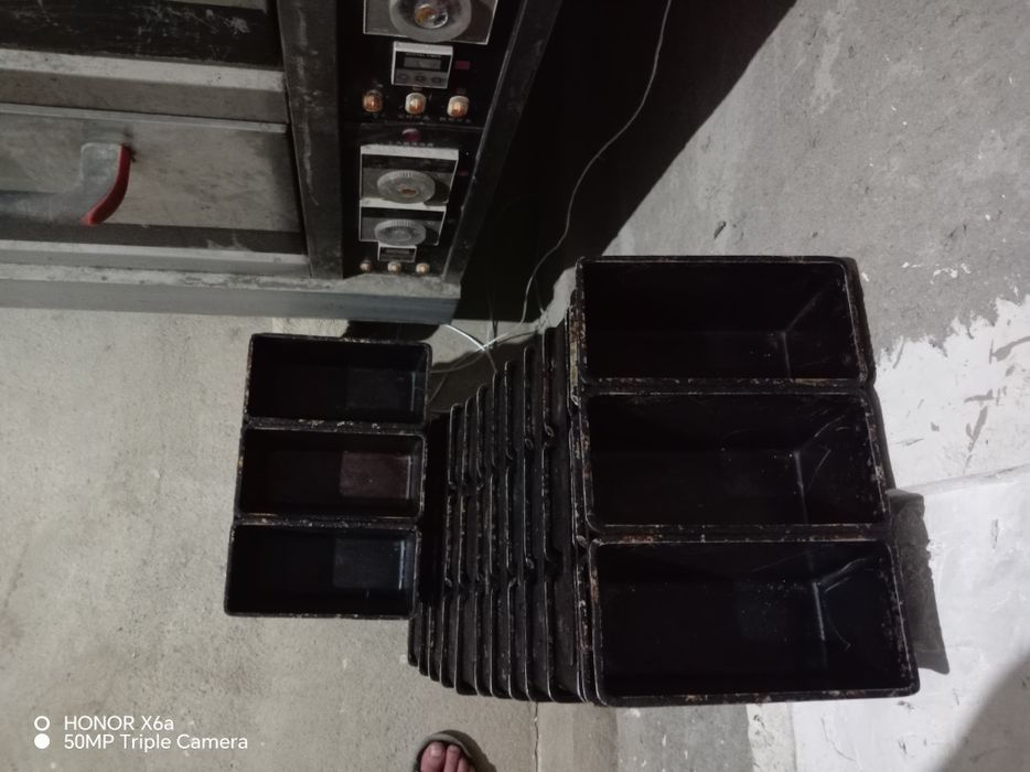 Buhonka qolib sotiladi, sifatli 3 talik 500gramli.