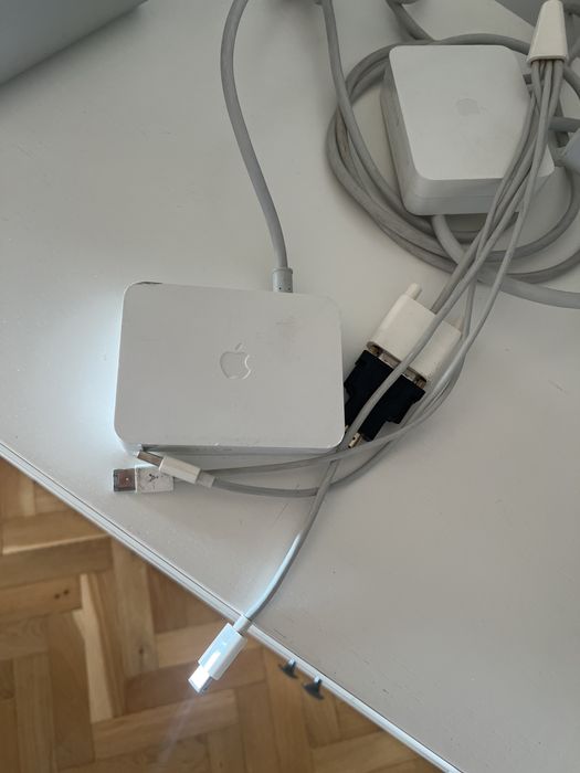 Monitor apple cinema display