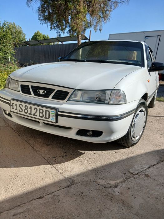 Nexia 1 exklusive lyuk