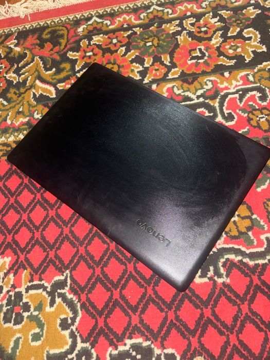 Lenovo notebook, holati bu , arzon berib yuboriladi