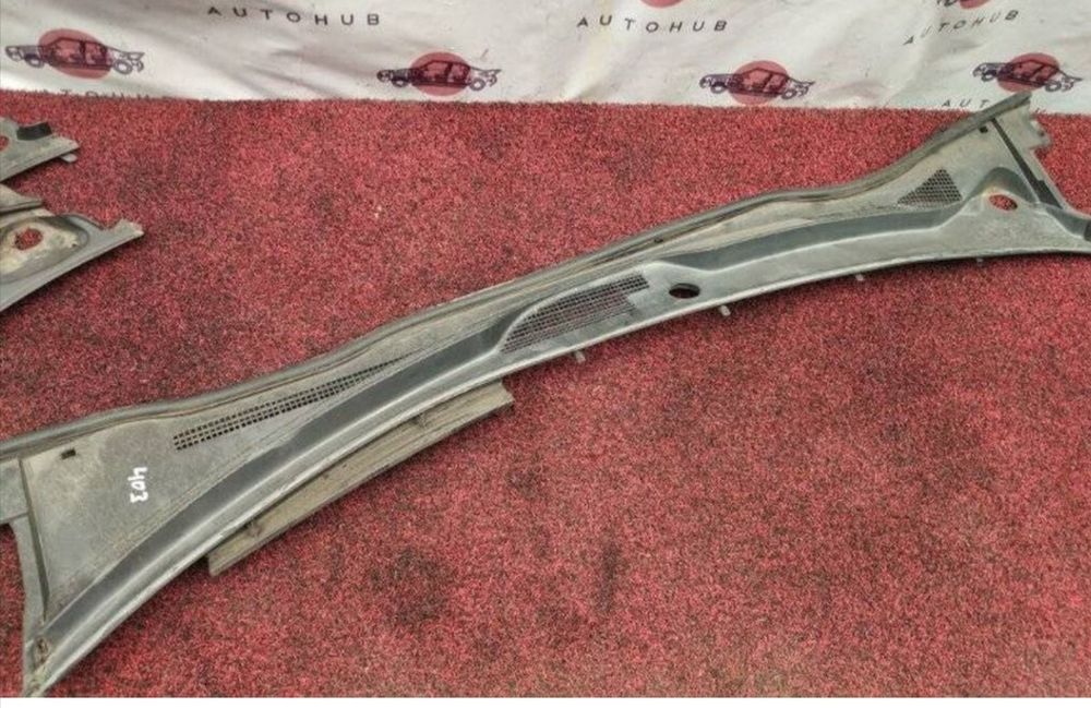 Камри 30 Пластиковая накладка под дворники. Жабо