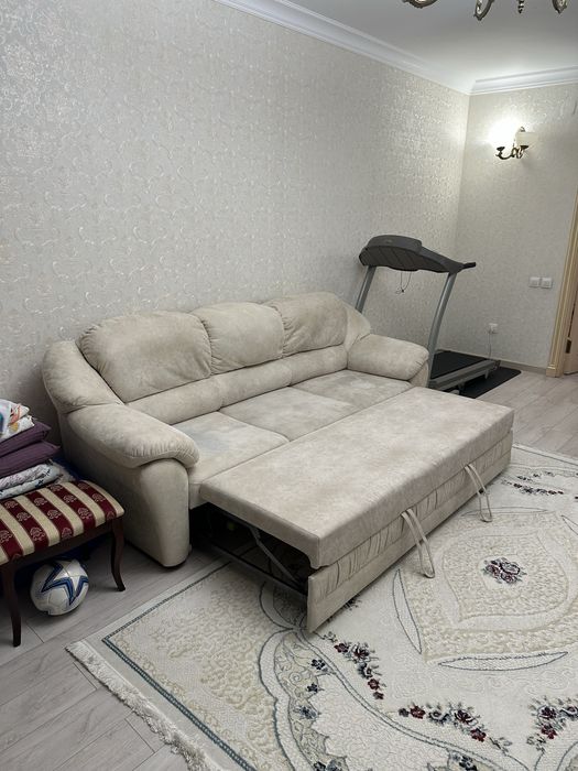 Продам диван с креслами