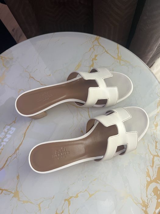 Дамски чехли с токче Hermes