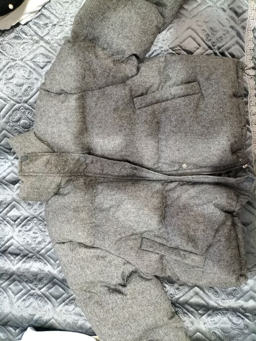 Продается куртка новая.