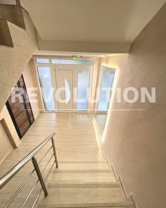 Дава се под наем Двустаен апартамент в Варна, Лятно кино Тракия - 75 кв.м за 600 € - Снимка #6