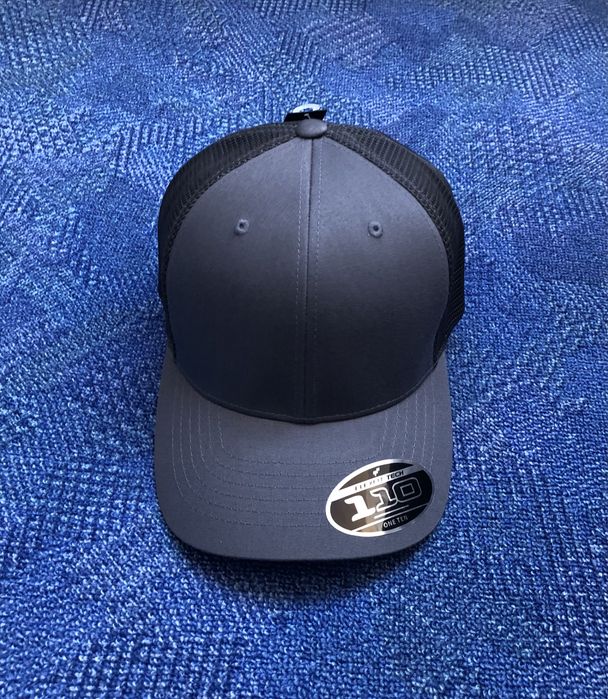 Flexfit Cap страхотни шапки -  L/XL