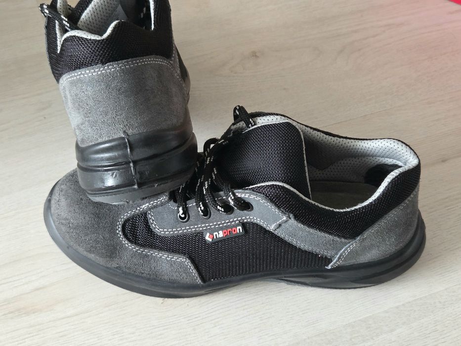Adidasi de munca cu protectie (bombeu metalic) santier constructii