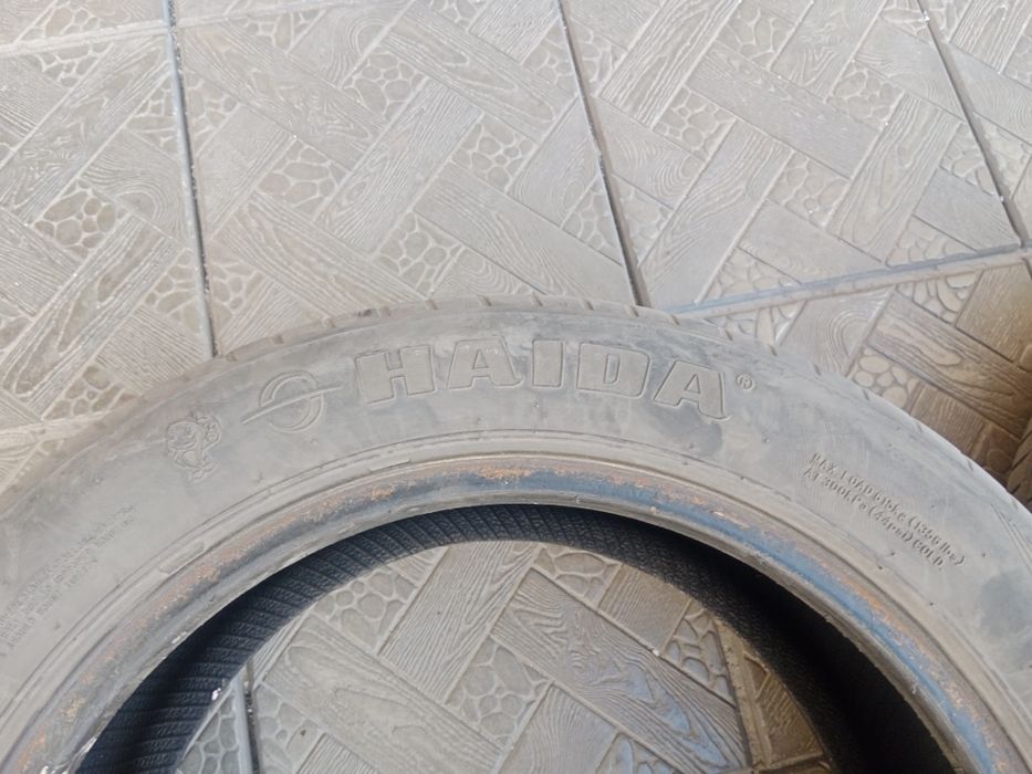 Продам 2 покрышки