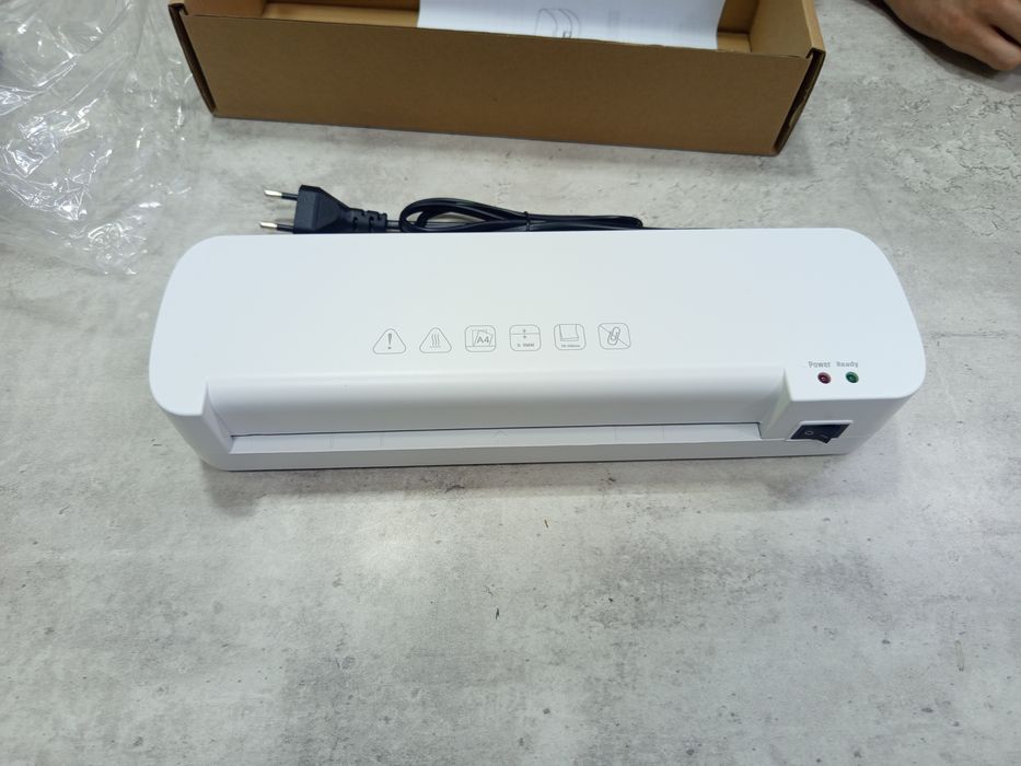 Laminatir Ламинатор