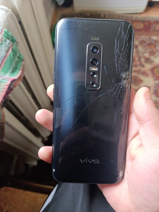 Продамили обмен vivo v17 pro 8/128