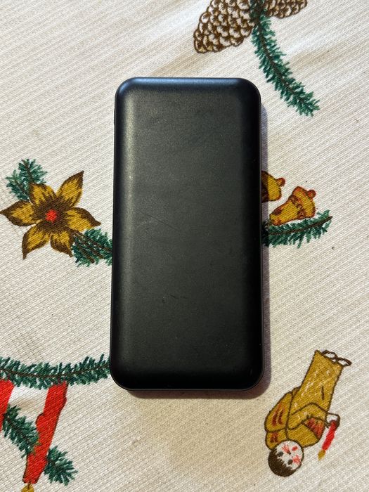 Vând Baterie externă 10.000 mah.