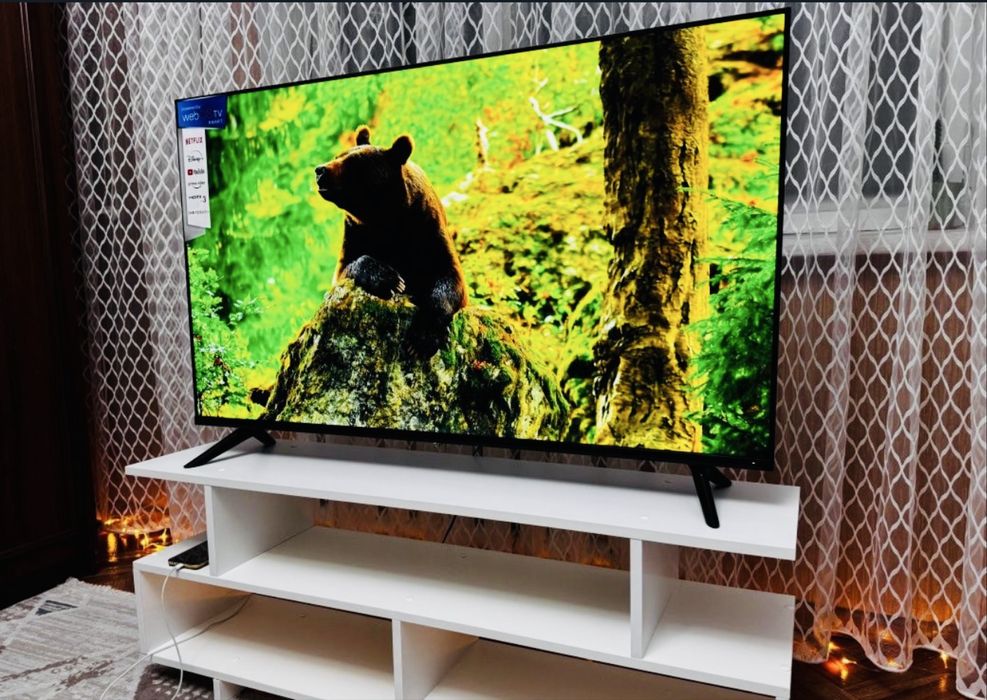 Продам Большой Смарт Тв Оригинал LG