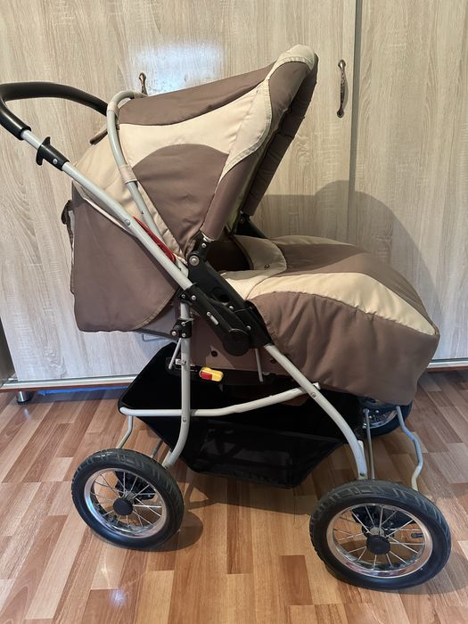 Прогулочная коляска фирмы Prego