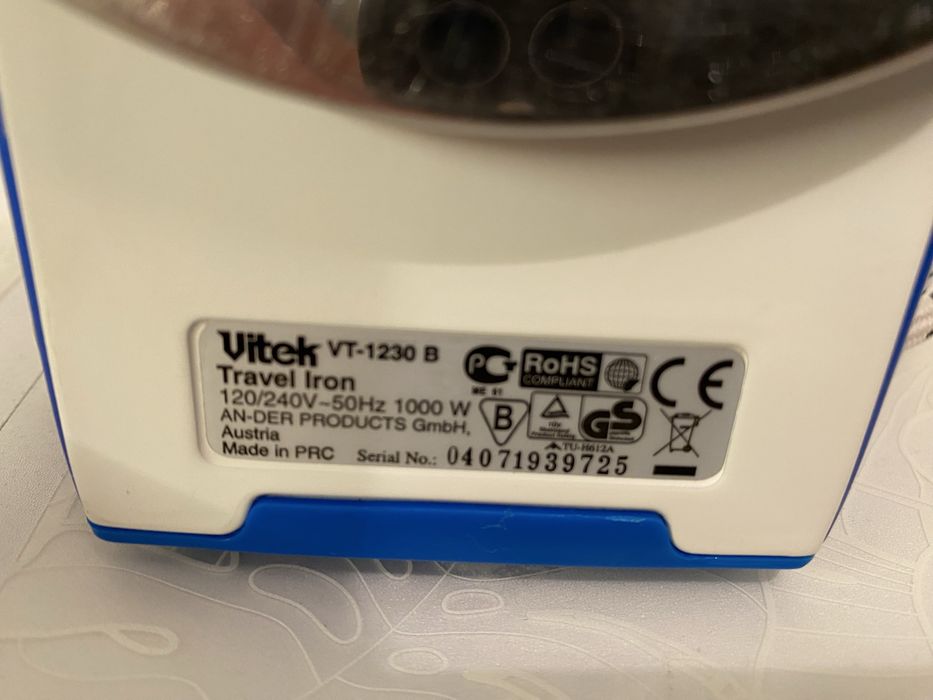 Продам утюг Vitek