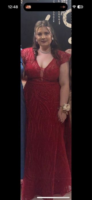 Rochie rosie nunta