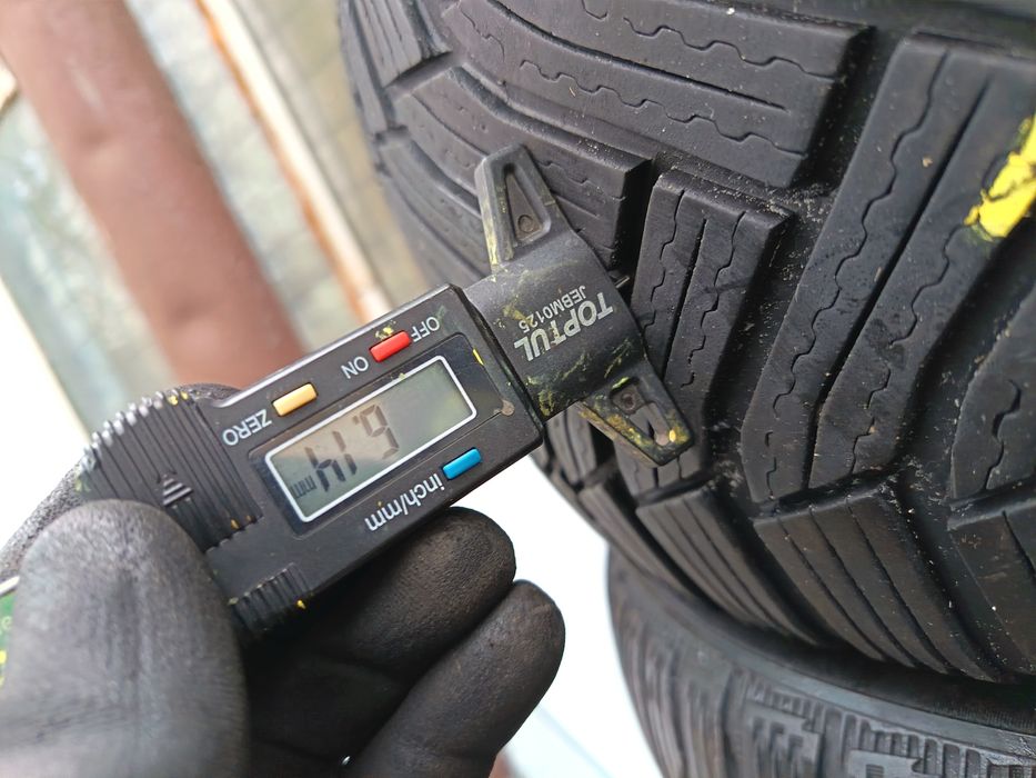 Anvelope MS iarna 215 55 16 Michelin 2022 5.2-6mm