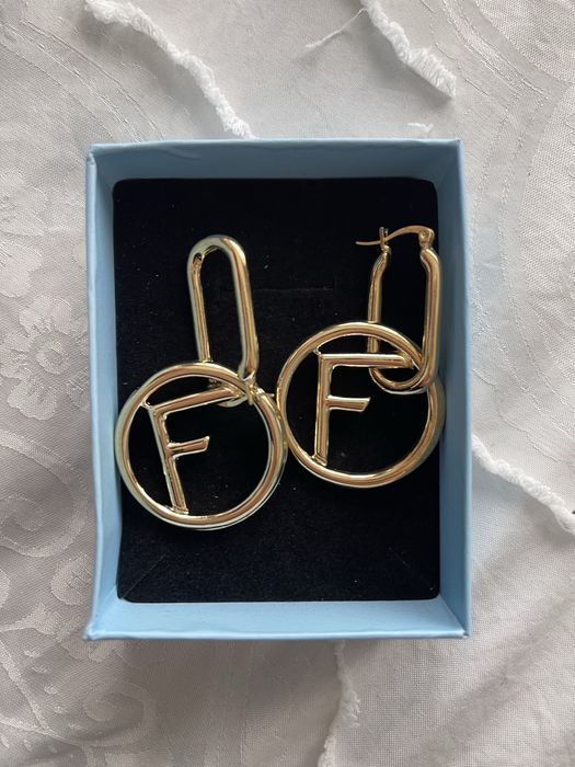 Разпродажба всичко по 10 лв бр.