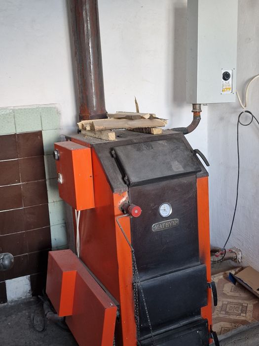 Продам большой дом.