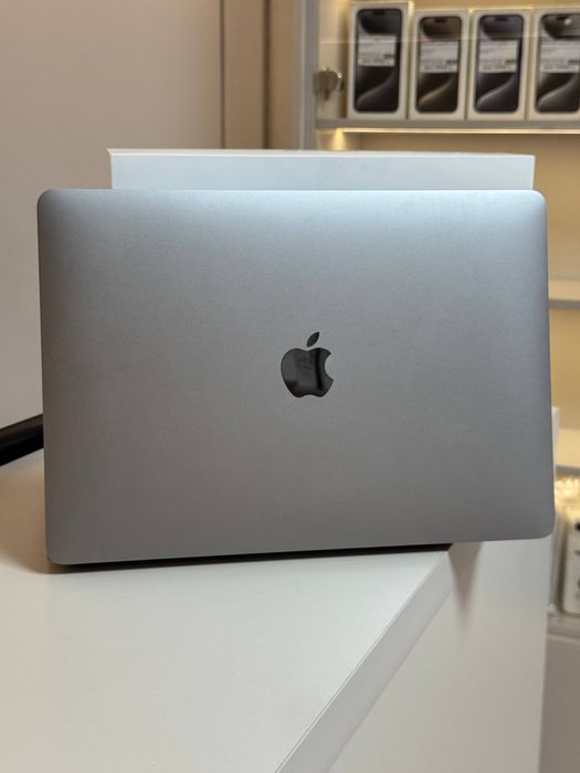 MacBook Air 13 2020 M1