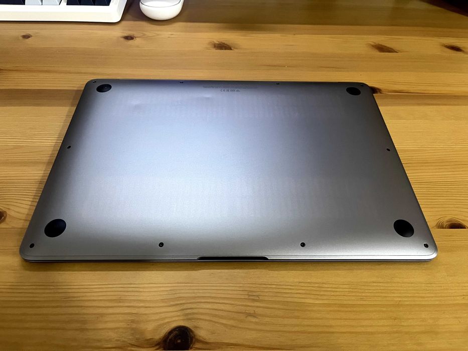 Macbook Air M1 8/256 Space Grey
