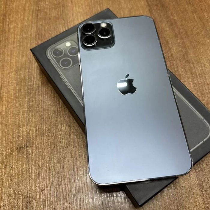 iPhone Xs Max в корпусе 13 Pro Max