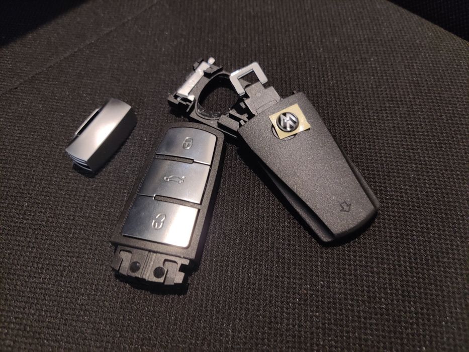 Carcasa cheie Passat B6, CC acumulator baterie AGM Bosch YB9-B 9Ah