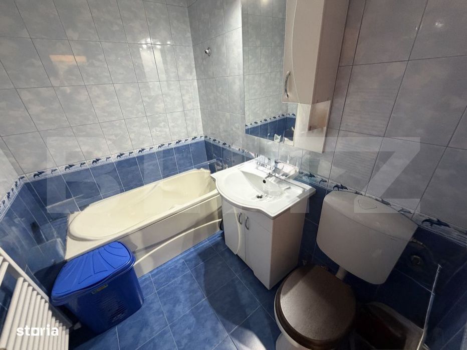 Apartament 2 camere decomandat, 52 mp, Etaj 3, zona Cetate