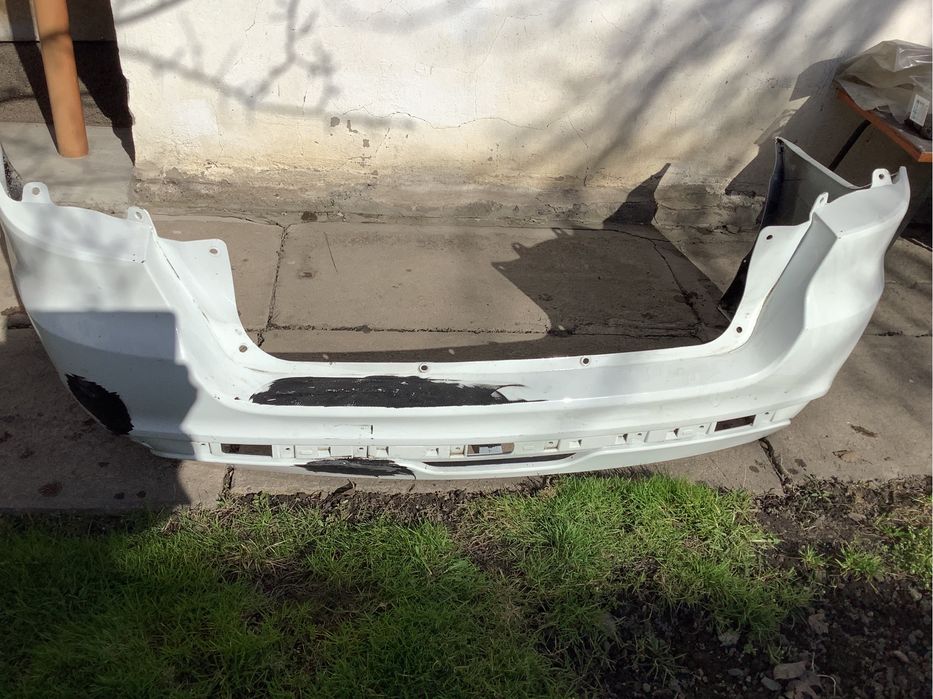 Задний бампер на Lada Granta хэтчбек