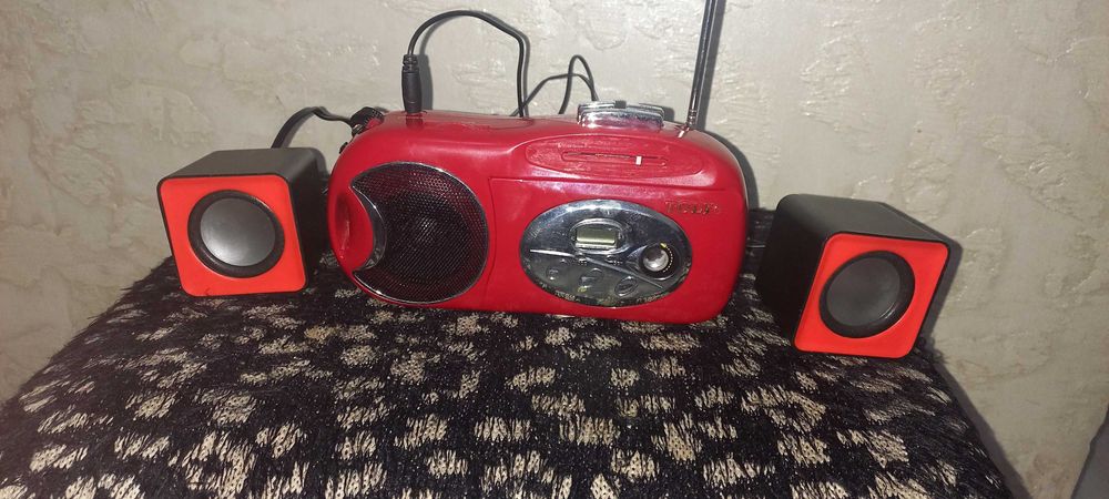 Кассетный мини радио TOLY