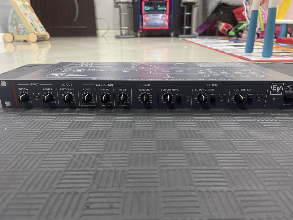 Procesor electro voice Ac one