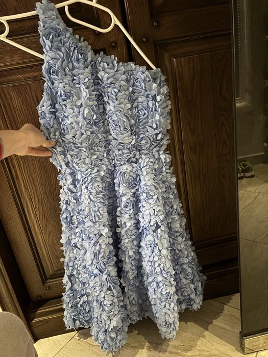 Дамска рокля с 3D рози