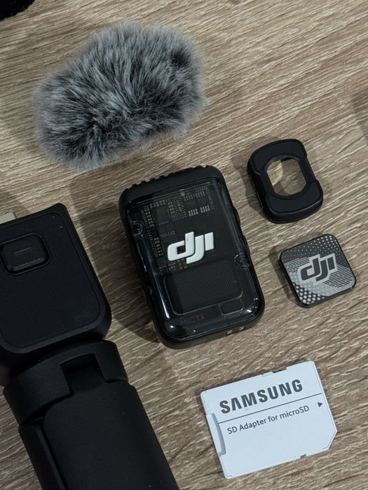 Продам экшн-камеру DJI Osmo pocket 3 creator combo в идеале !