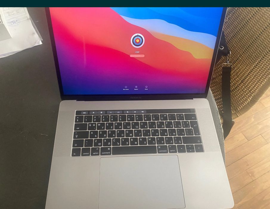 Mac Book Pro /15-inch,2016