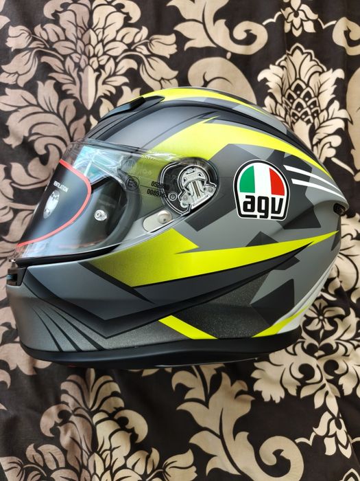 Каска за мотор AGV K6