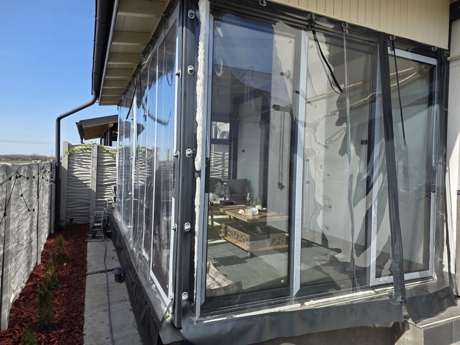 Prelata terasa cu fermuar si bride, ușa si sort