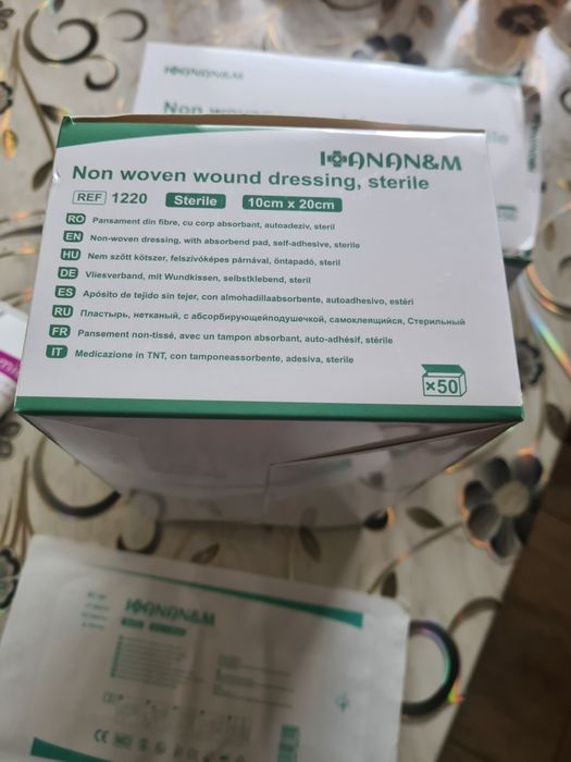 Vind 2 cutii cu pansame  și o cremă  stomic  pentru somacoma .