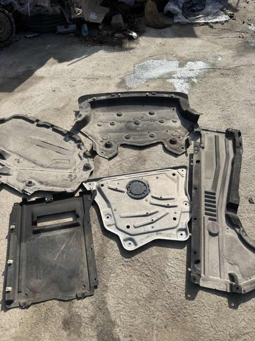 Кори под купето БМВ Х6 Ф16 (Kori pod kupeto BMW X6 f16)