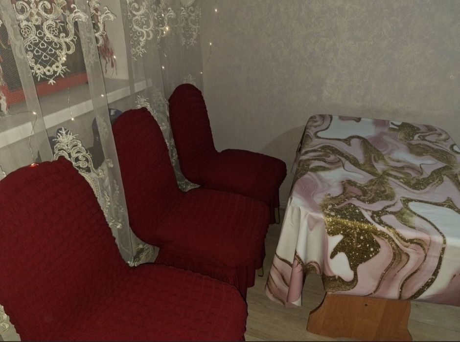 Продам стол и стулья