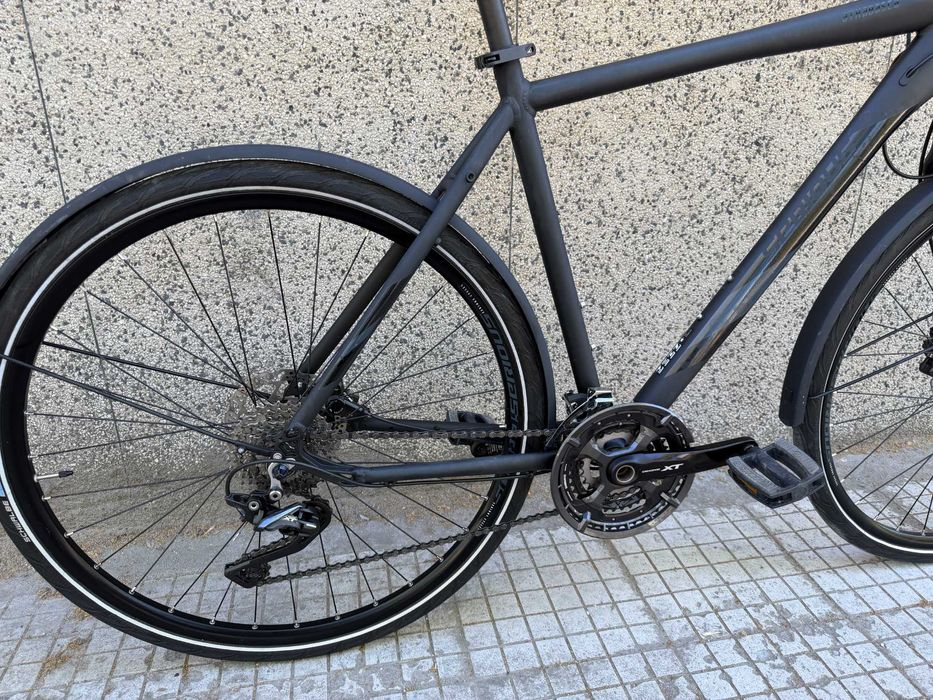 Serious Athabasca Hybrid Street 28''/Shimano XT/Led светлини/динамо главина