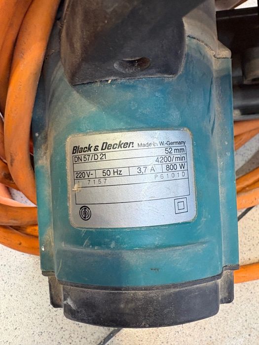 Ръчен циркуляр Black& Decker