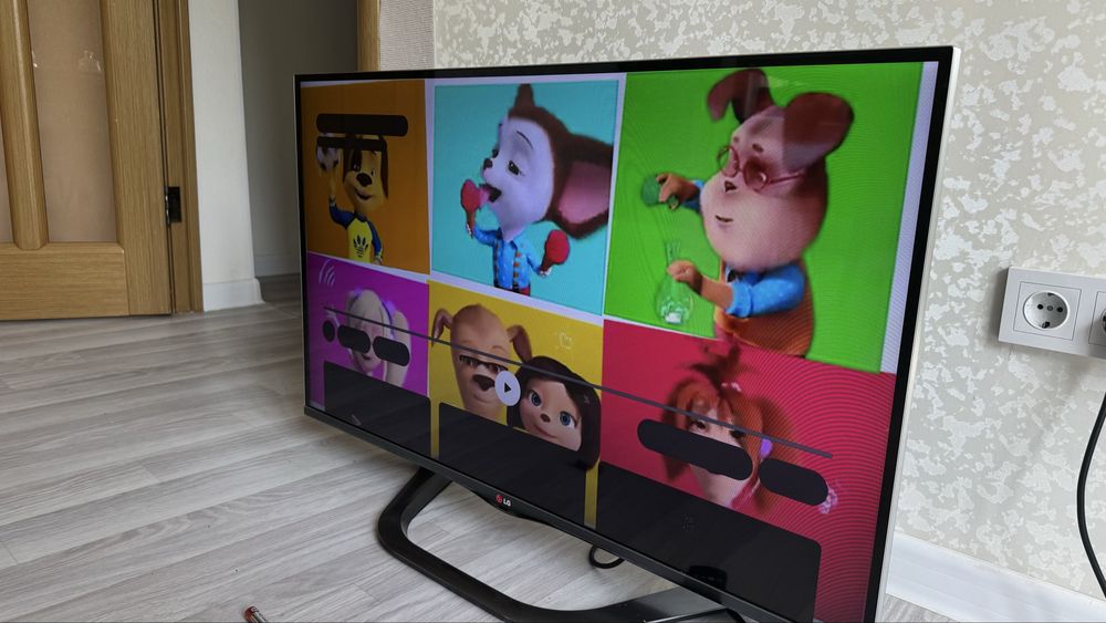 Продам смарт тв LG с тумбой
