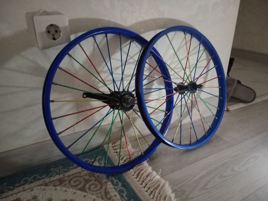 Продам диски От велосипеда Барс