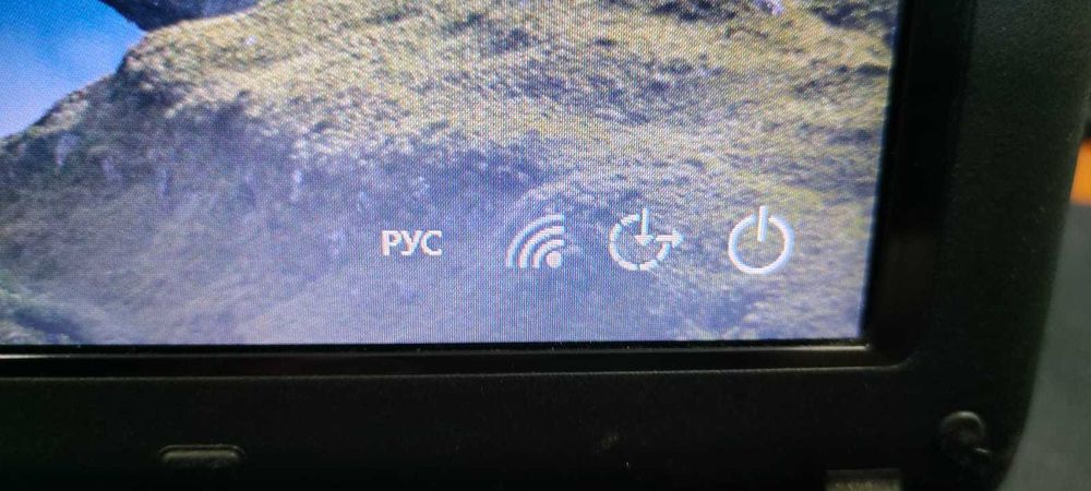 Нетбук Samsung NP-N145 Plus