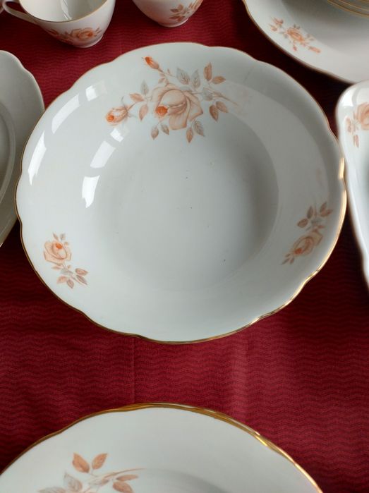 Set de masă din porțelan pentru 6 persoane, 40 buc